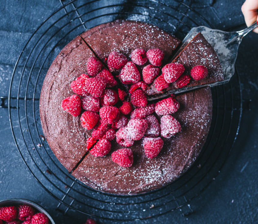 Chocolate and Balsamic Vinegar Cake with Raspberries